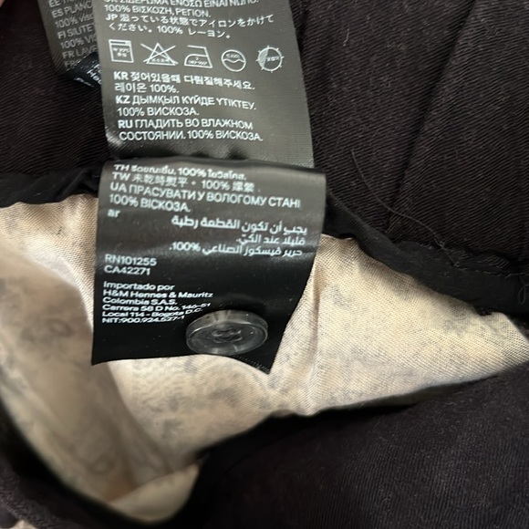 H&M pant & button-up set - Picture 16 of 16